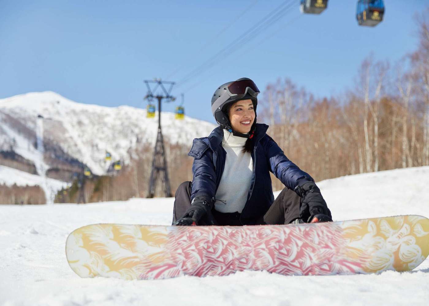 Snowboarder at Tomamu Resort